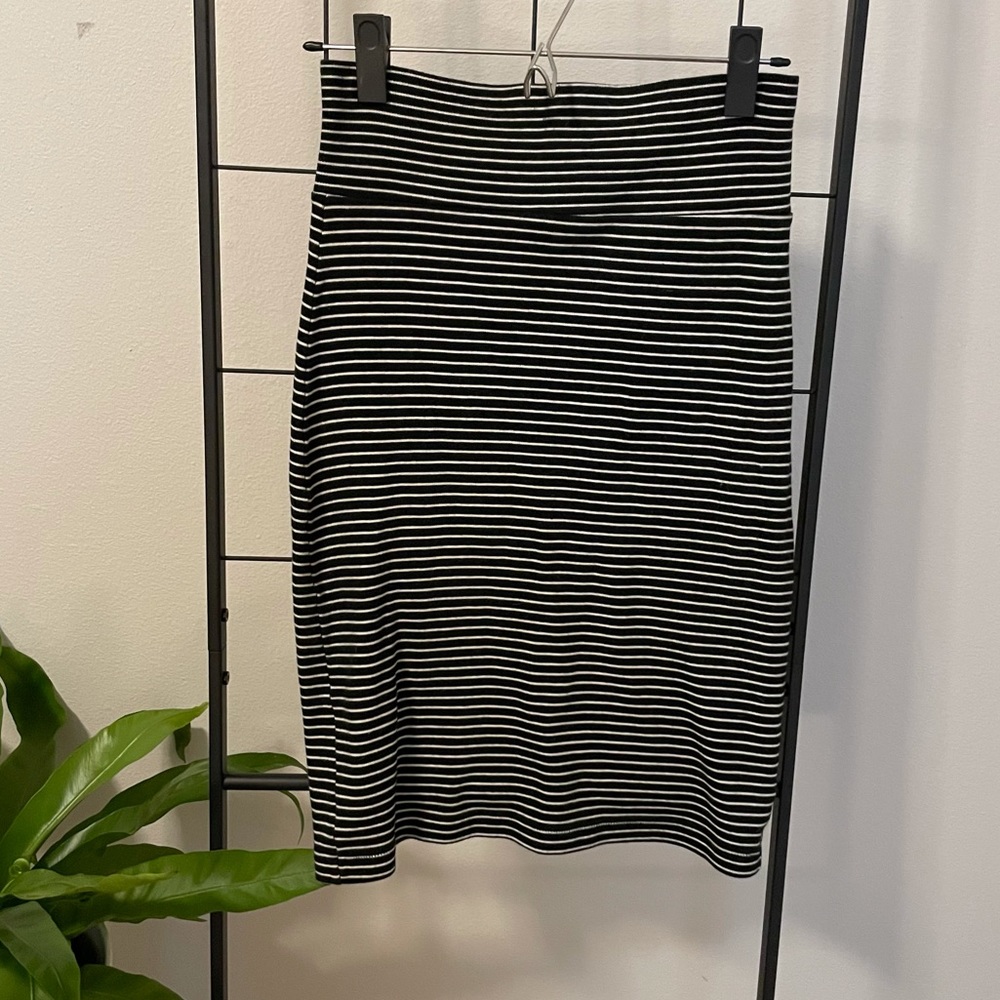 American Apparel stretchy pencil skirt